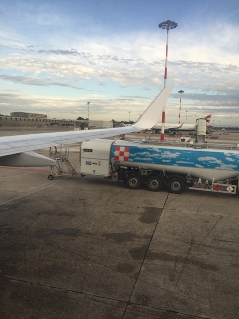 Indennizzo a passeggeri anche se volo annullato per cause tecniche